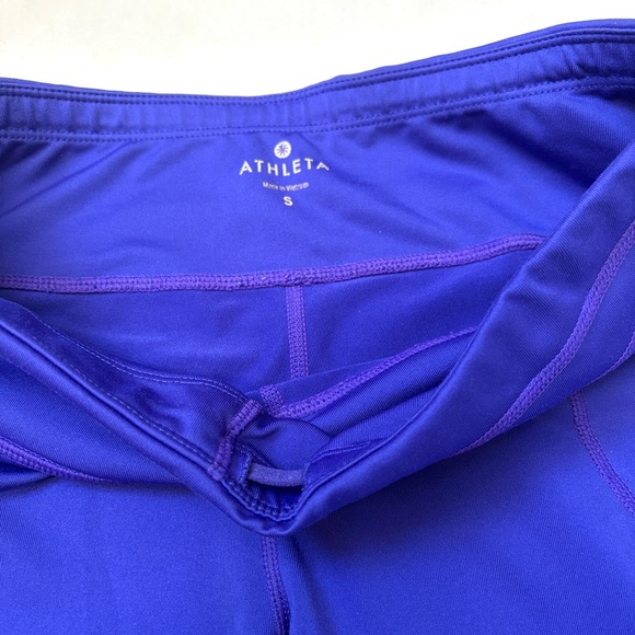 Athleta Mesh Sonar Capri - Picture 9 of 11